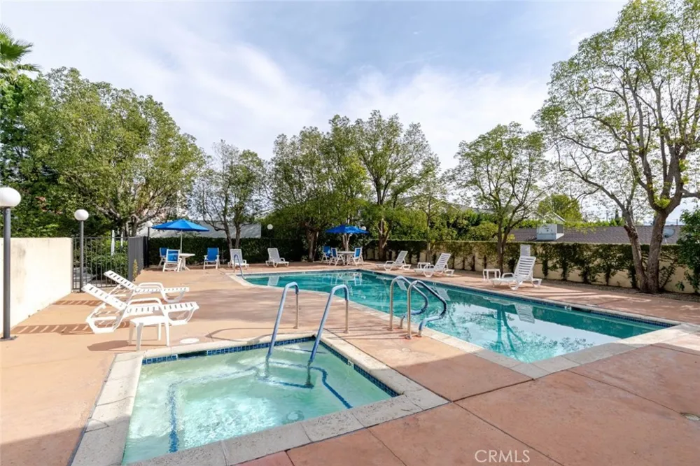19350 Sherman Way #210 Reseda, CA 91335