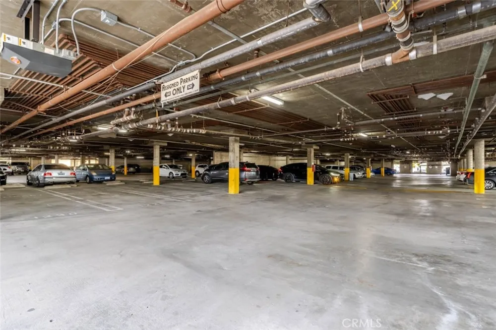 19350 Sherman Way #210 Reseda, CA 91335
