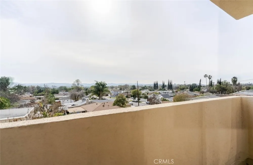 19350 Sherman Way #210 Reseda, CA 91335