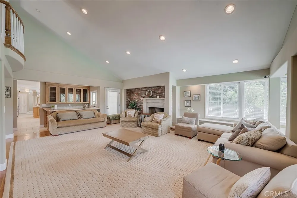 26862 Sand Canyon Road Canyon Country, CA 91387