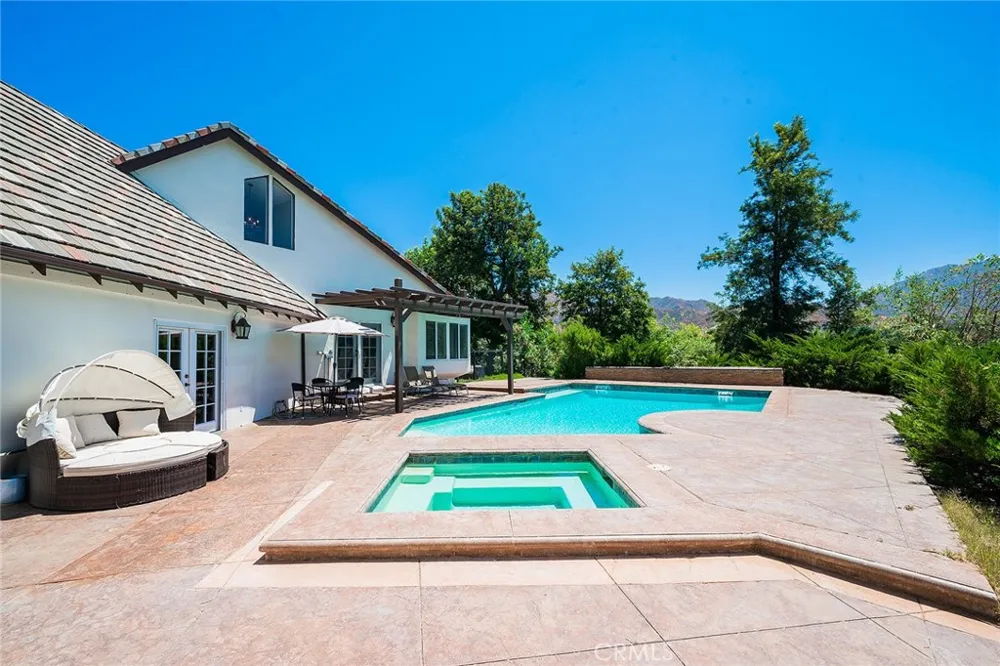 26862 Sand Canyon Road Canyon Country, CA 91387