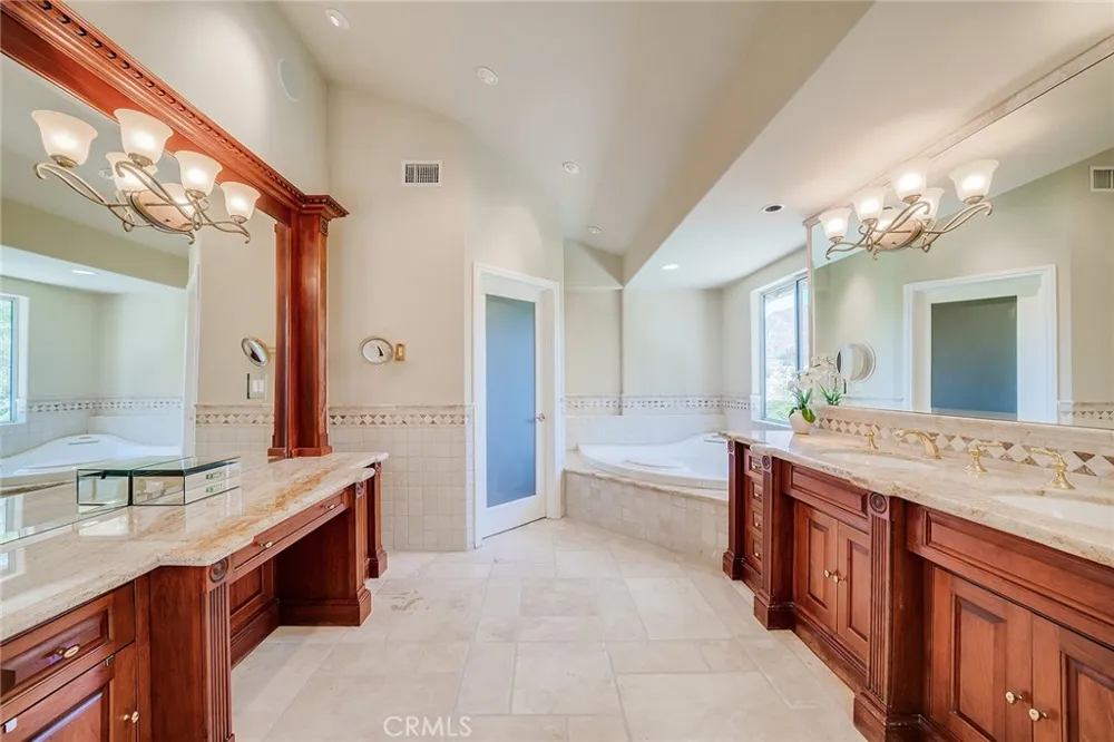 26862 Sand Canyon Road Canyon Country, CA 91387