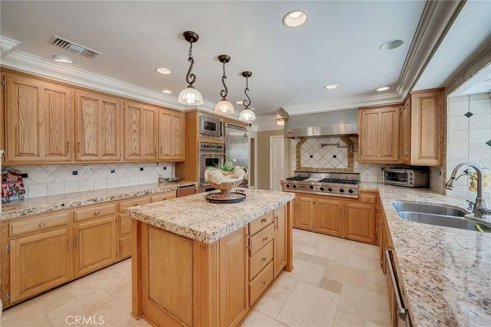 26862 Sand Canyon Road Canyon Country, CA 91387