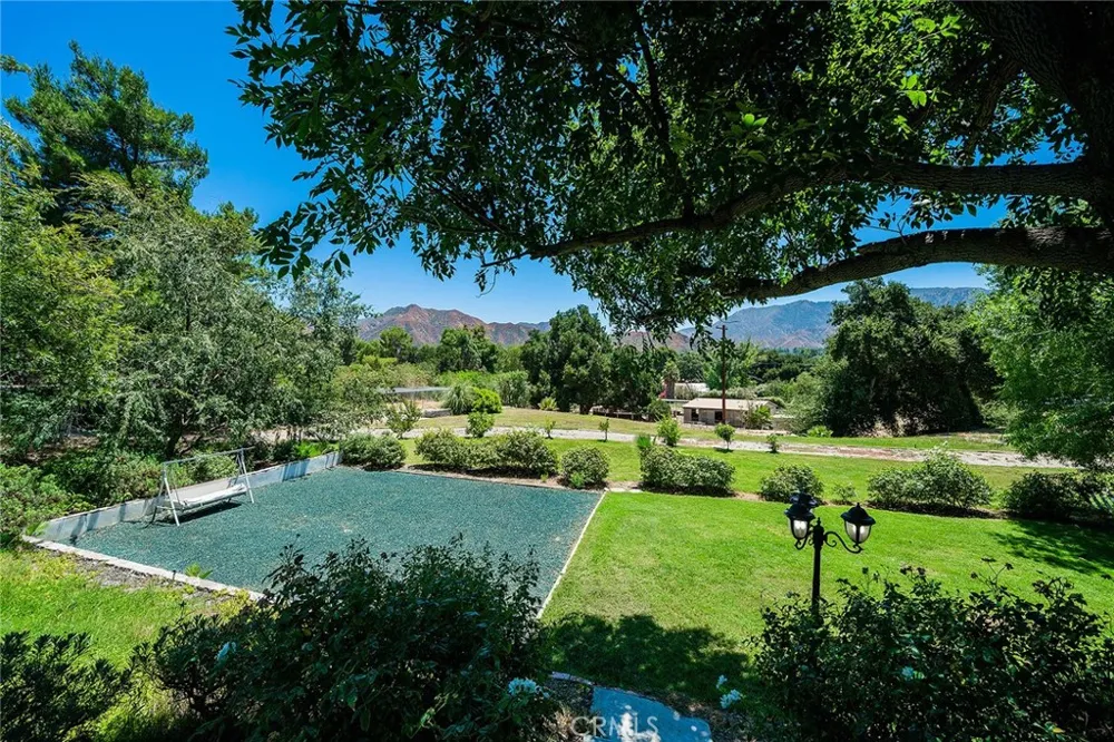 26862 Sand Canyon Road Canyon Country, CA 91387