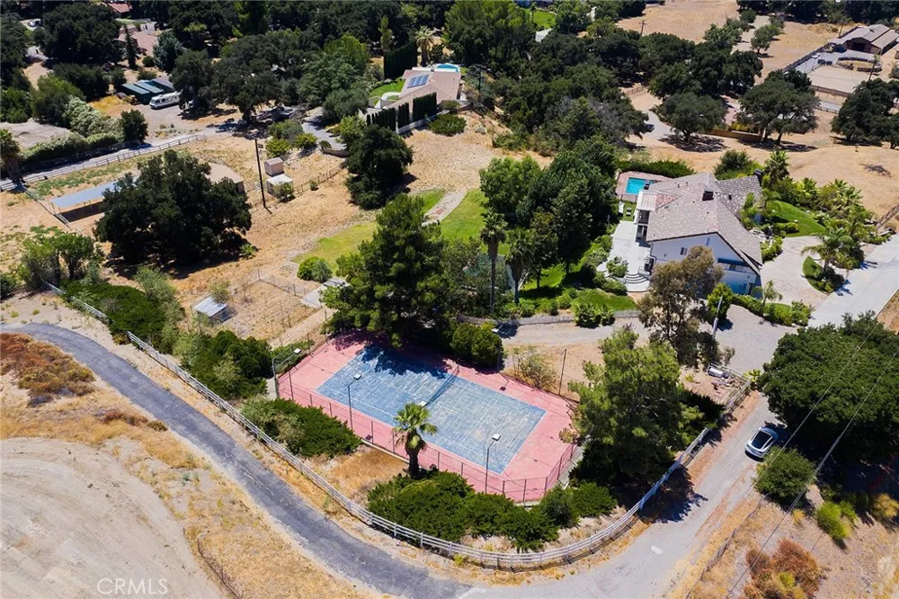 26862 Sand Canyon Road Canyon Country, CA 91387