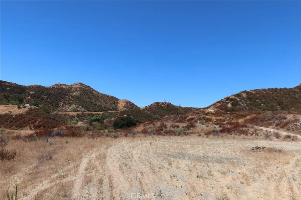 Warmuth Road Canyon Country, CA 91387