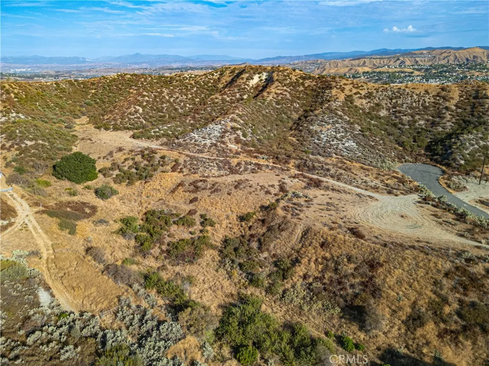 Warmuth Road Canyon Country, CA 91387