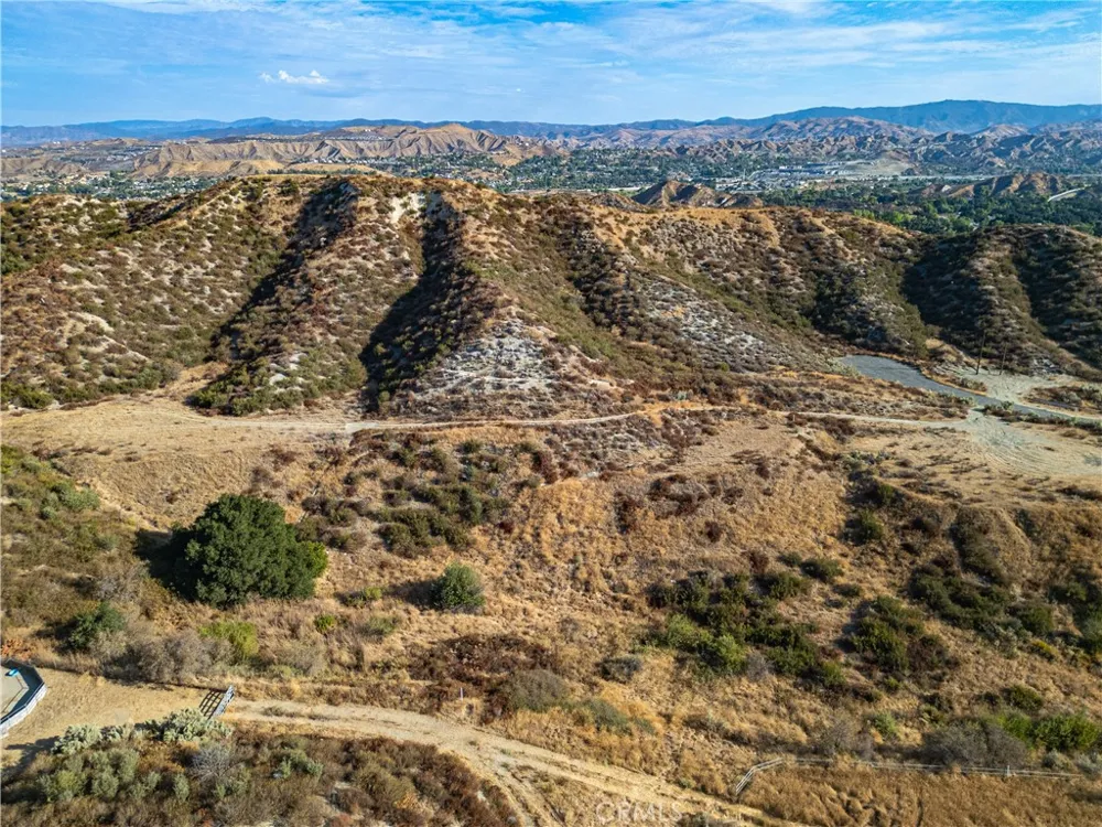 Warmuth Road Canyon Country, CA 91387