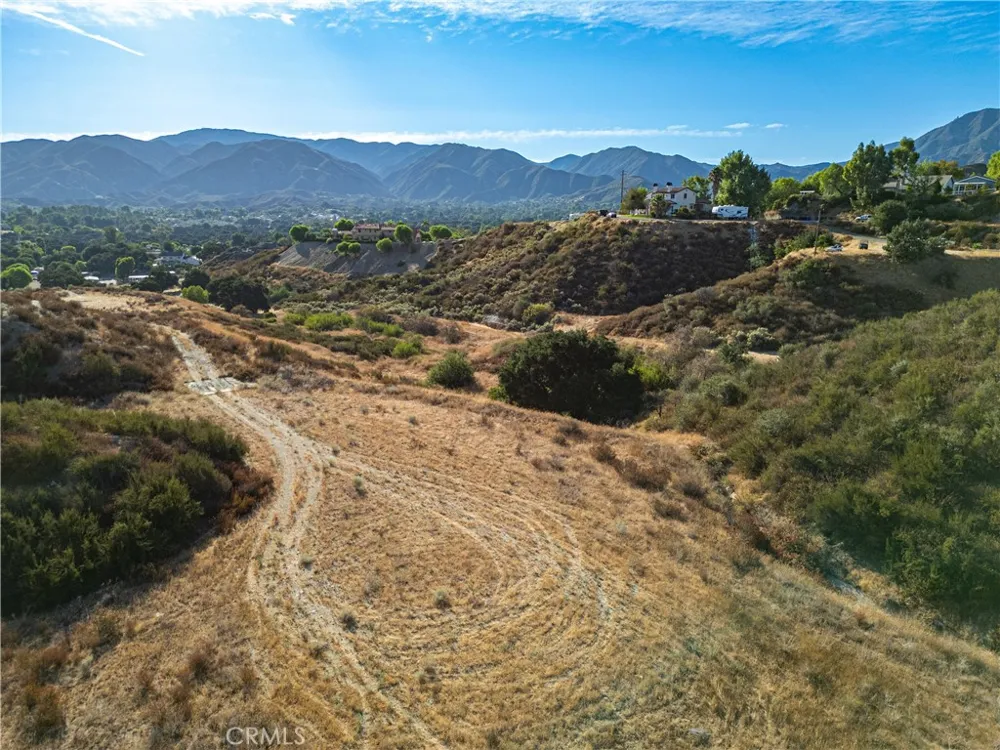 Warmuth Road Canyon Country, CA 91387