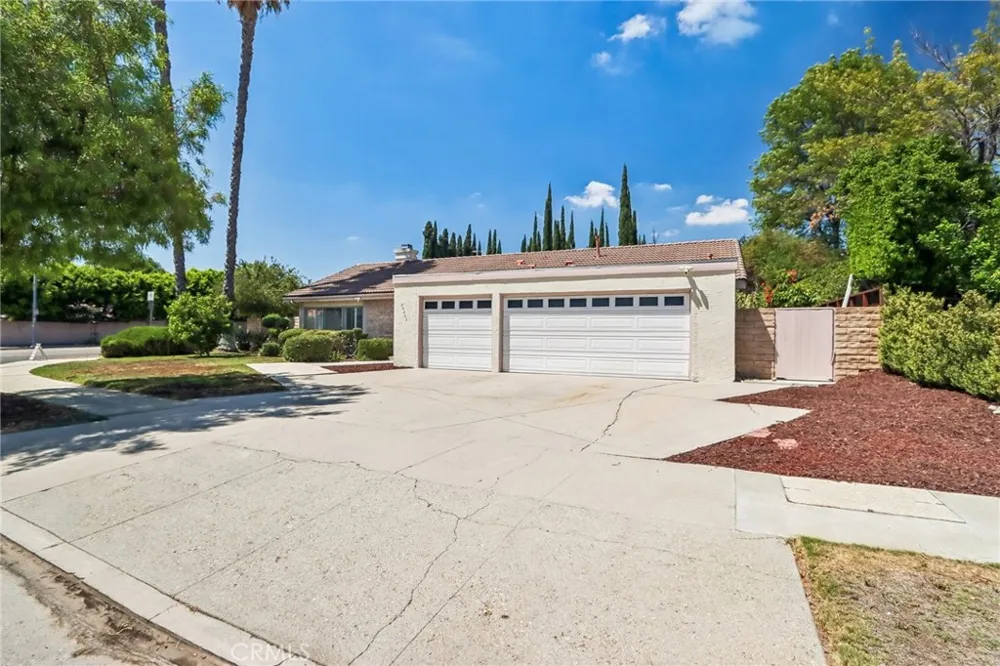 20463 Bermuda Street Chatsworth, CA 91311