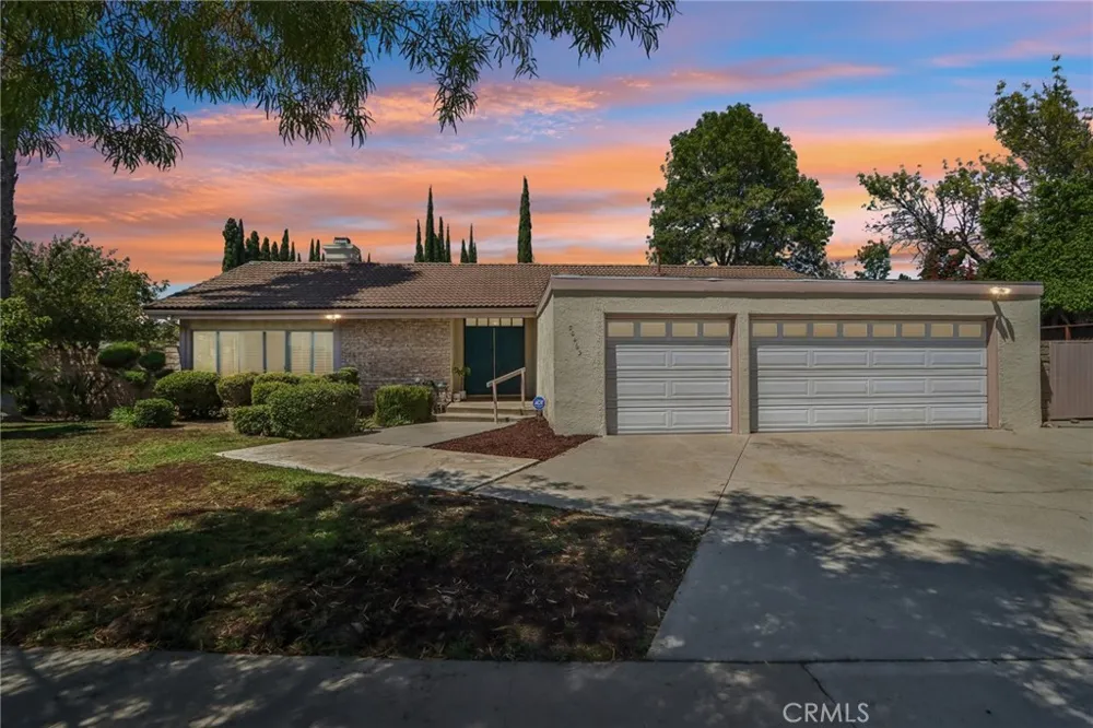20463 Bermuda Street Chatsworth, CA 91311
