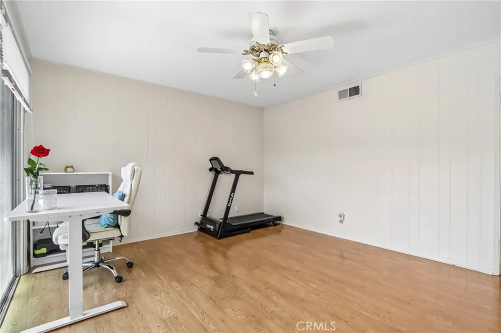 20463 Bermuda Street Chatsworth, CA 91311