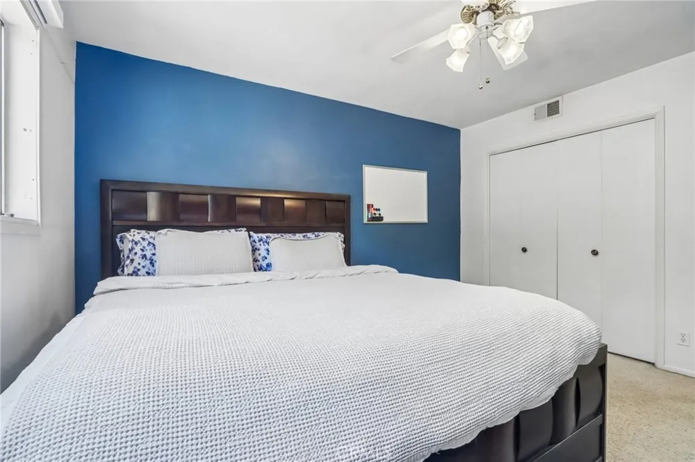 20463 Bermuda Street Chatsworth, CA 91311