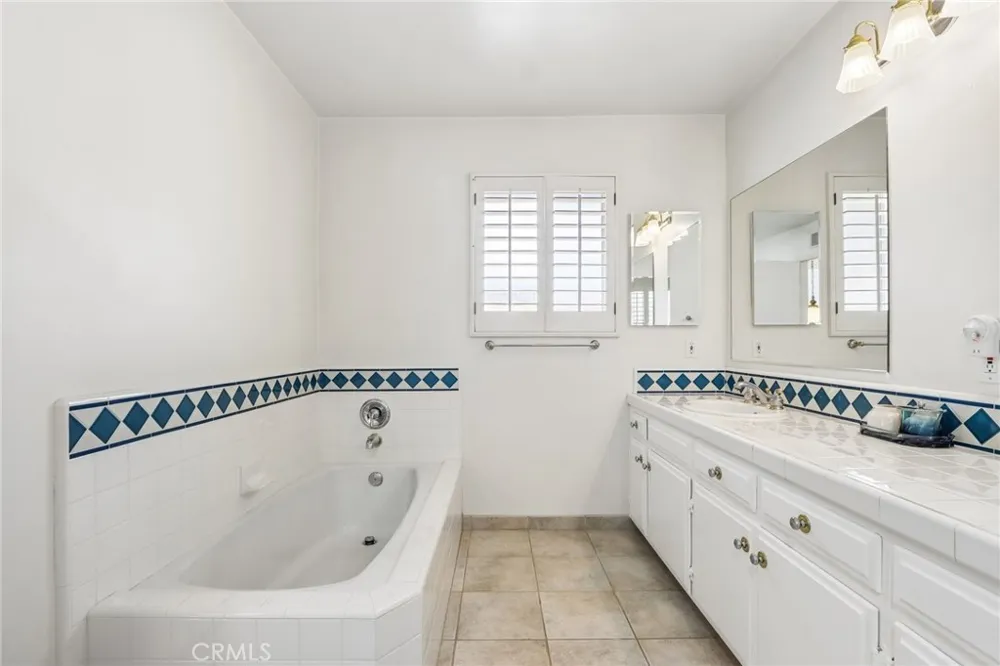 20463 Bermuda Street Chatsworth, CA 91311