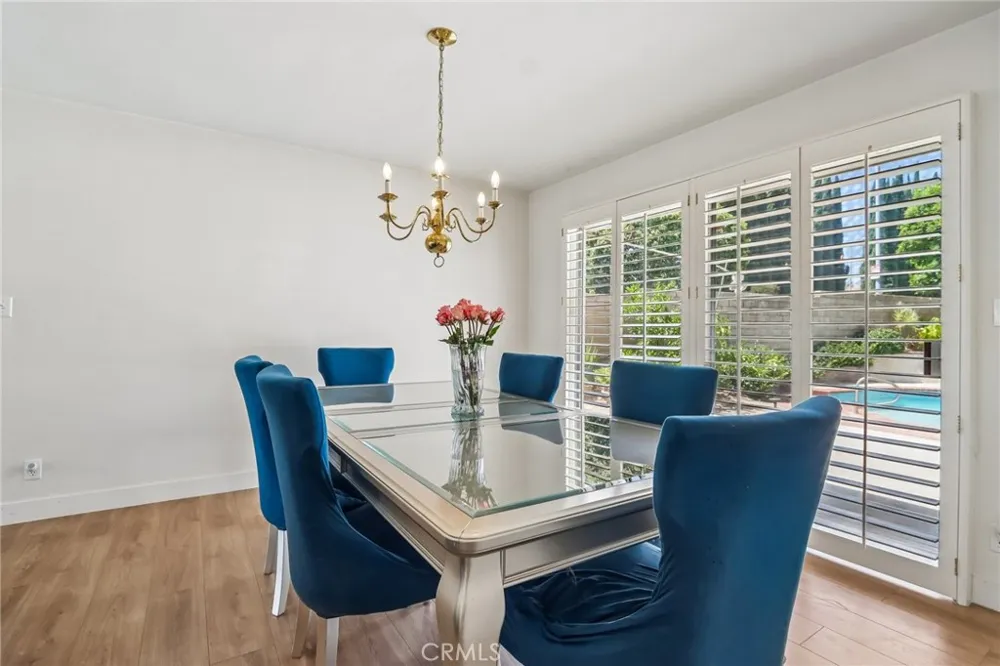 20463 Bermuda Street Chatsworth, CA 91311