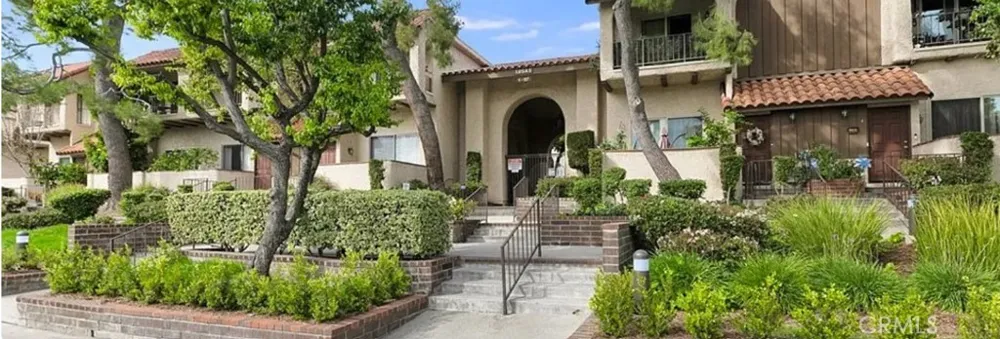 19545 Sherman #30 Los Angeles, CA 91335