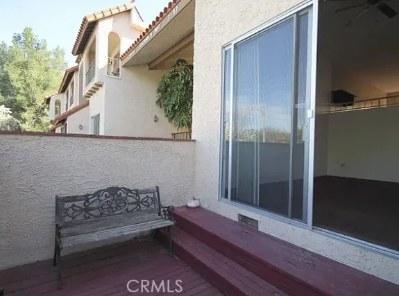 19545 Sherman #30 Los Angeles, CA 91335