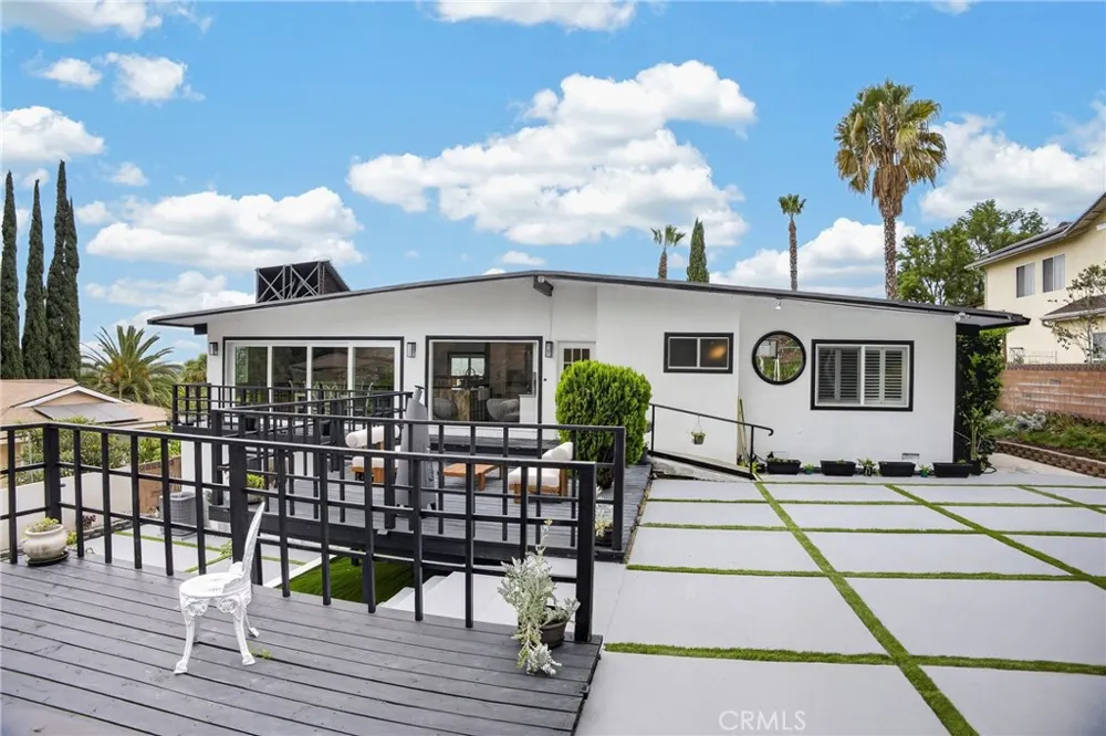 22061 Londelius Street West Hills, CA 91304