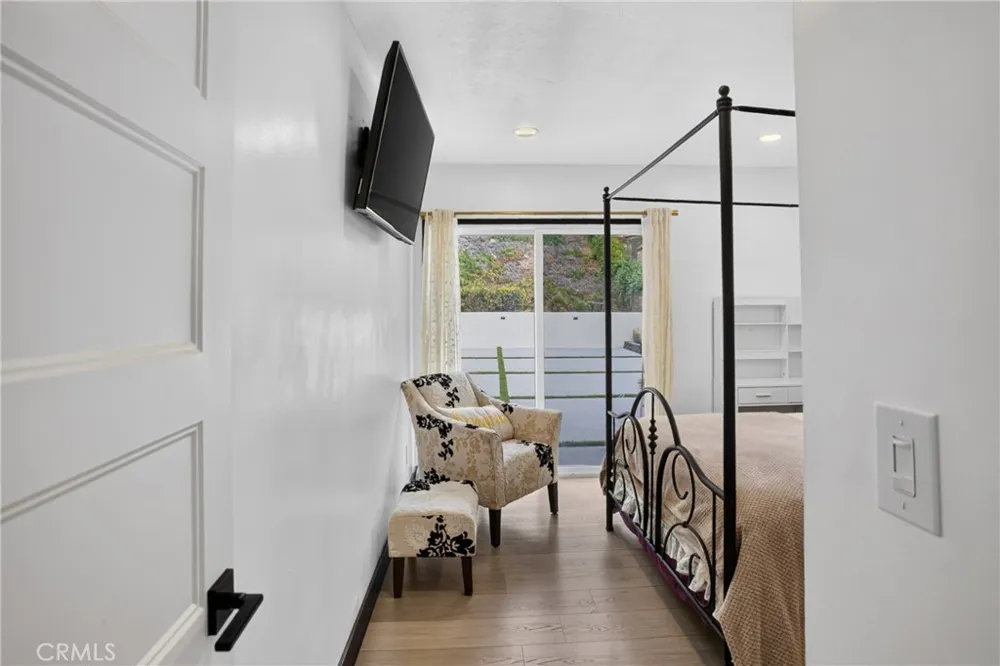 22061 Londelius Street West Hills, CA 91304