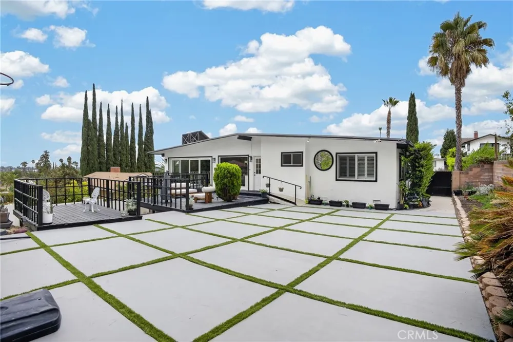 22061 Londelius Street West Hills, CA 91304