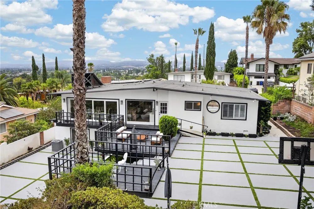22061 Londelius Street West Hills, CA 91304