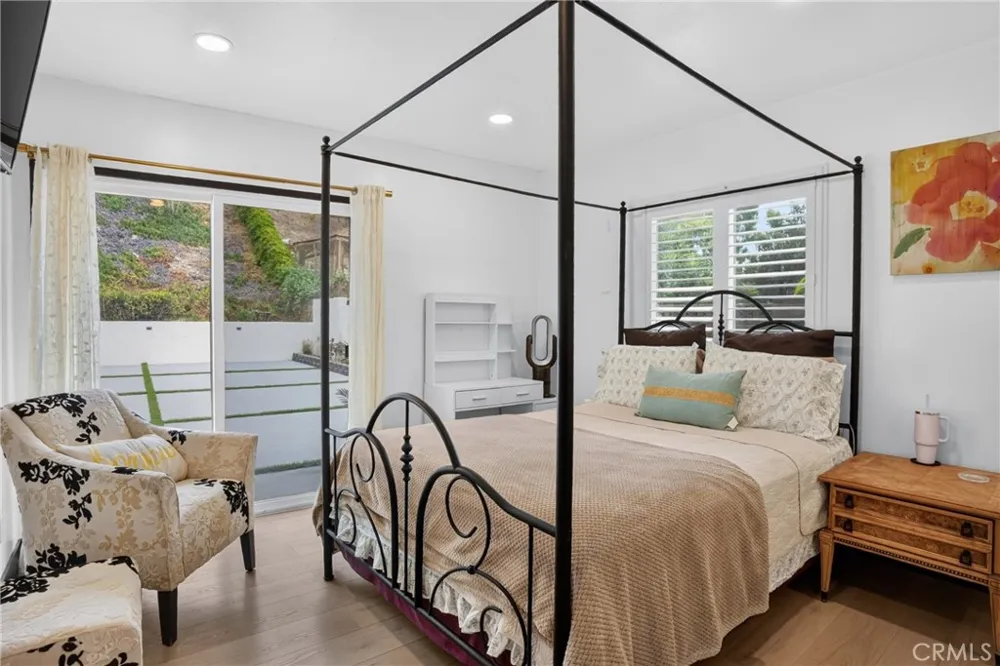 22061 Londelius Street West Hills, CA 91304