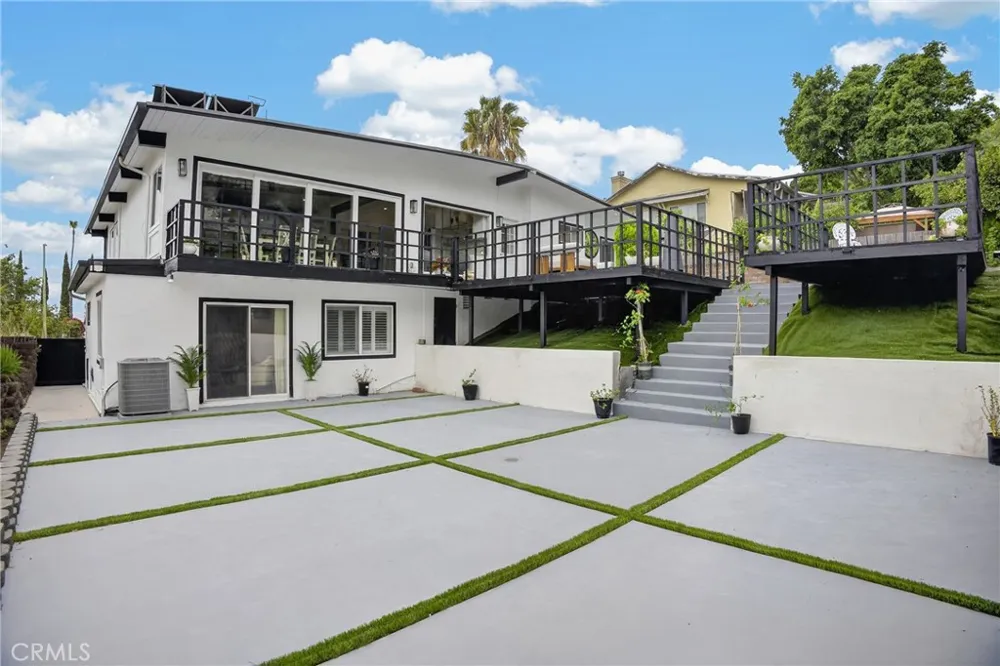 22061 Londelius Street West Hills, CA 91304