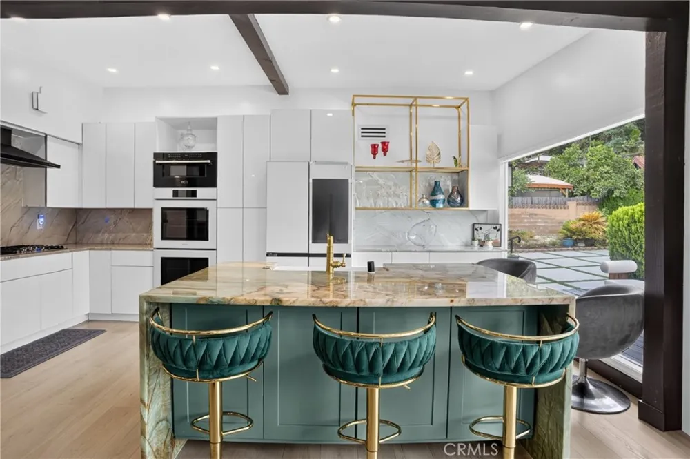 22061 Londelius Street West Hills, CA 91304