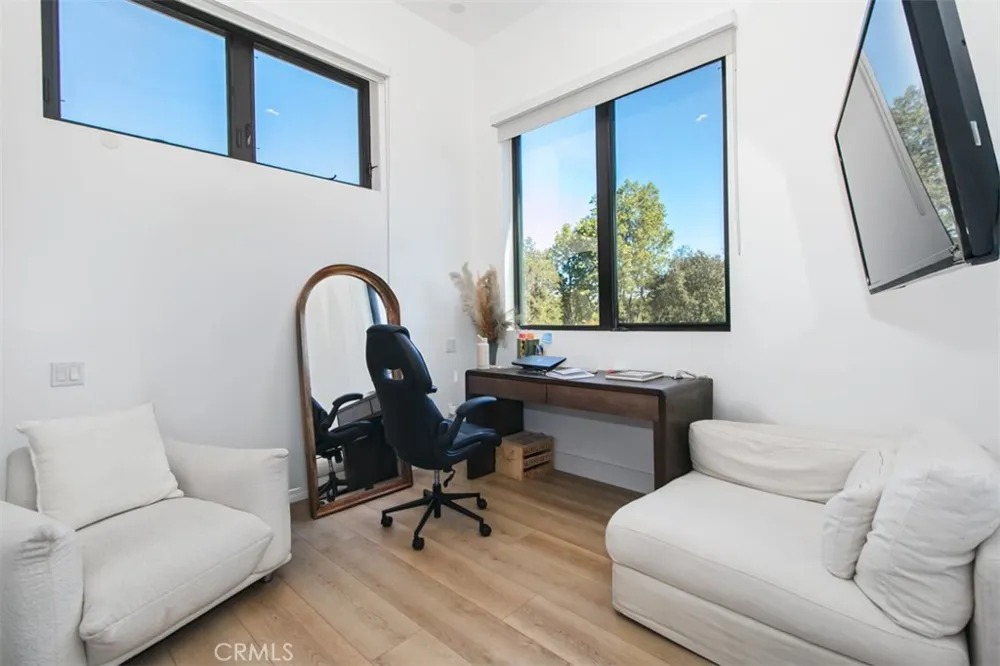 4622 Caritina Tarzana, CA 91356