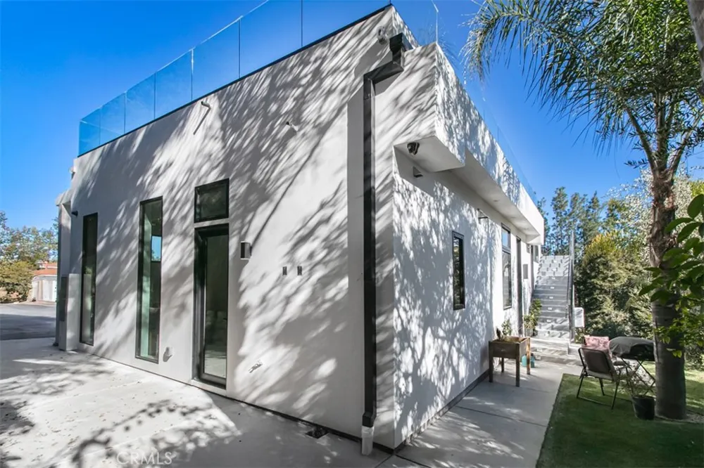 4622 Caritina Tarzana, CA 91356