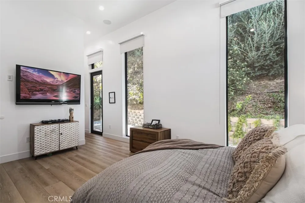 4622 Caritina Tarzana, CA 91356