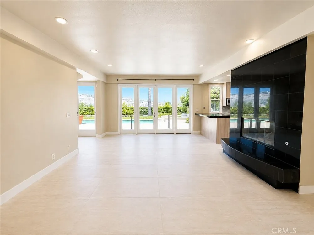 24907 Marbella Court Calabasas, CA 91302