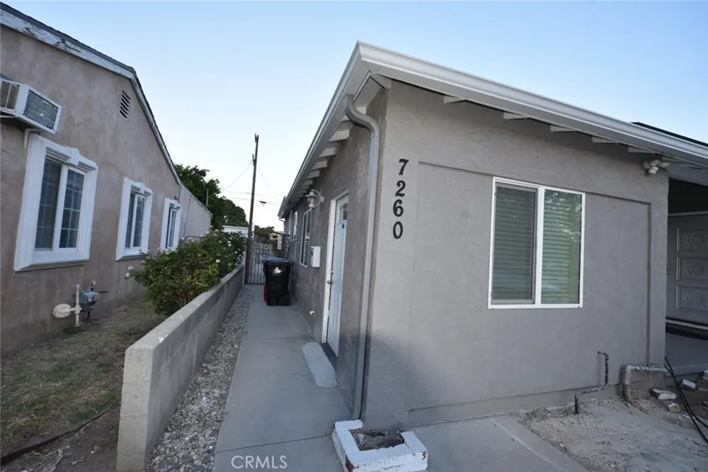 7260 Yolanda Avenue Reseda, CA 91335