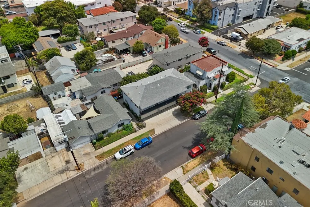 3151 W Avenue 32 Los Angeles, CA 90065