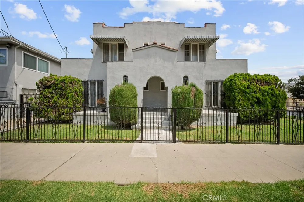 3151 W Avenue 32 Los Angeles, CA 90065