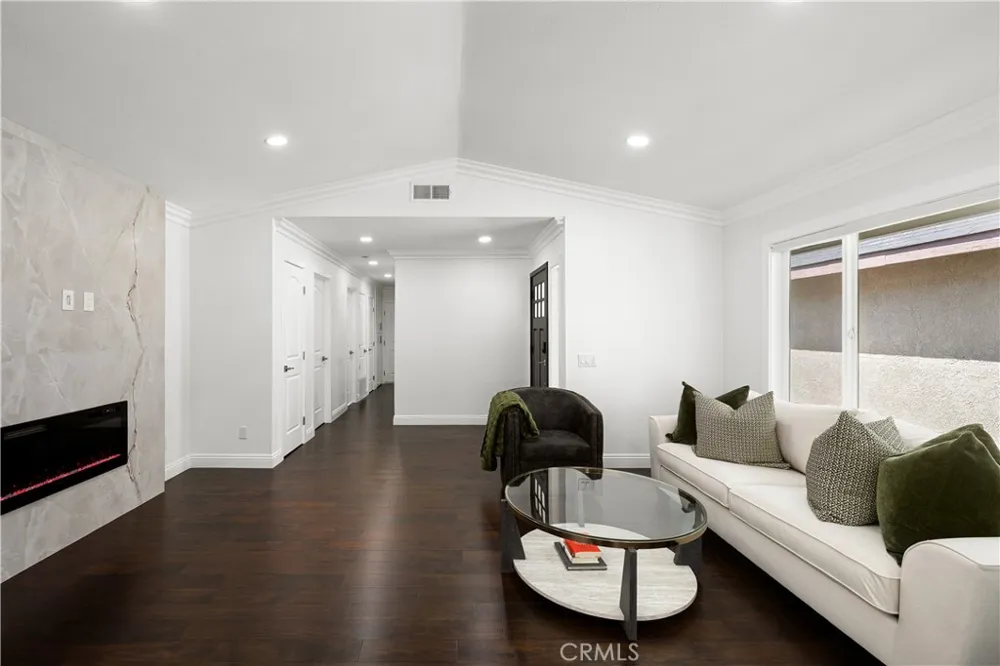 3004 Cardamon Rialto, CA 92376