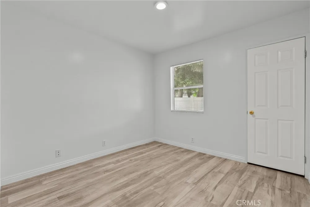 6910 Alabama Canoga Park, CA 91303