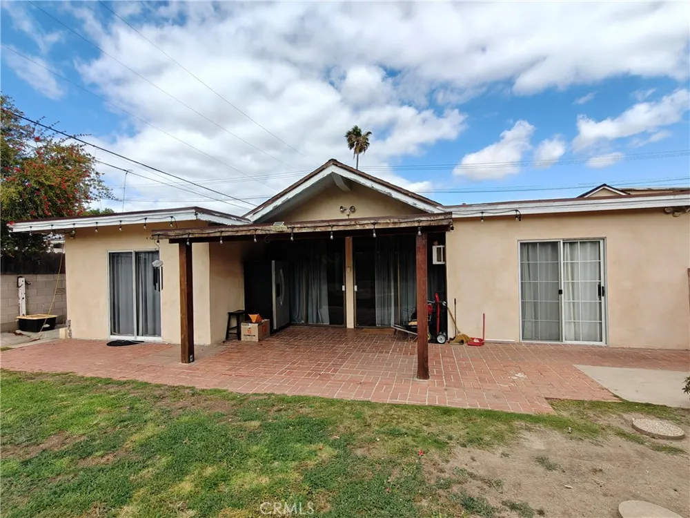 10537 Encino Ave Granada Hills, CA 91344