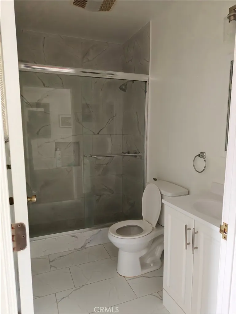 10537 Encino Ave Granada Hills, CA 91344
