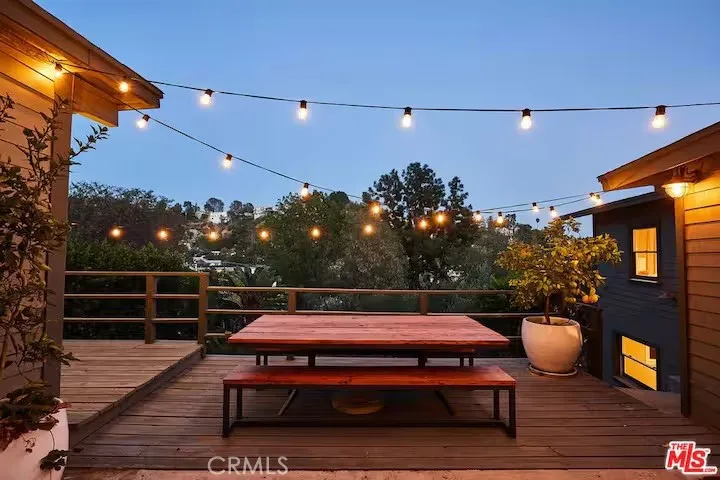 2597 Dearborn Drive Los Angeles, CA 90068