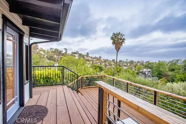 2597 Dearborn Drive Los Angeles, CA 90068