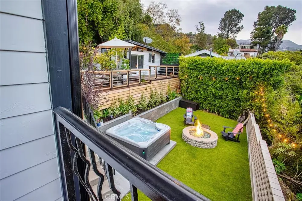 2597 Dearborn Drive Los Angeles, CA 90068