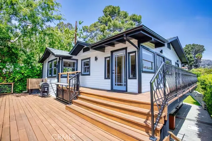 2597 Dearborn Drive Los Angeles, CA 90068