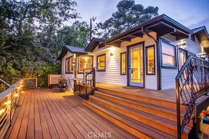 2597 Dearborn Drive Los Angeles, CA 90068