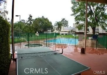 21015 Gresham Canoga Park, CA 91304