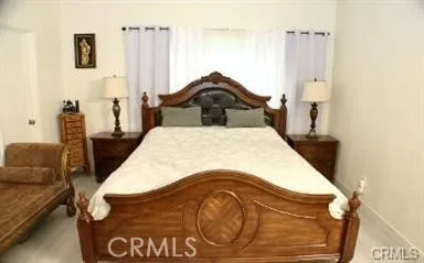 21015 Gresham Canoga Park, CA 91304