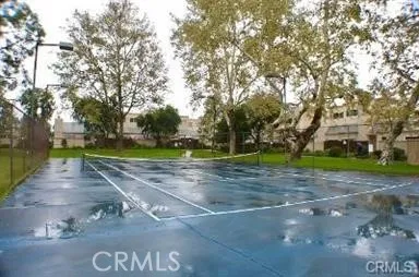 21015 Gresham Canoga Park, CA 91304