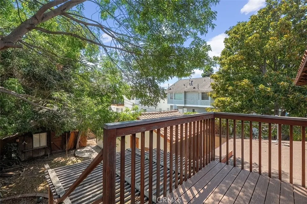26430 Ozone Harbor City, CA 90710