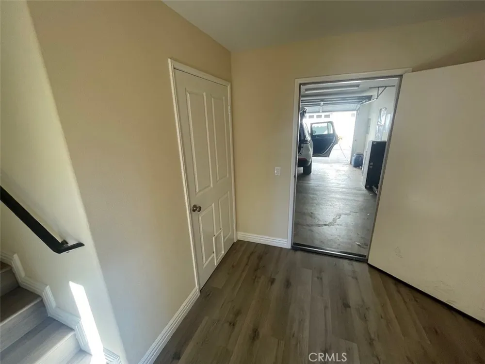 1075 N. Maclay Avenue #25 San Fernando, CA 91340