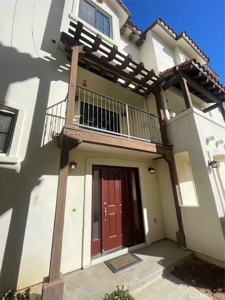 1075 N. Maclay Avenue #25 San Fernando, CA 91340